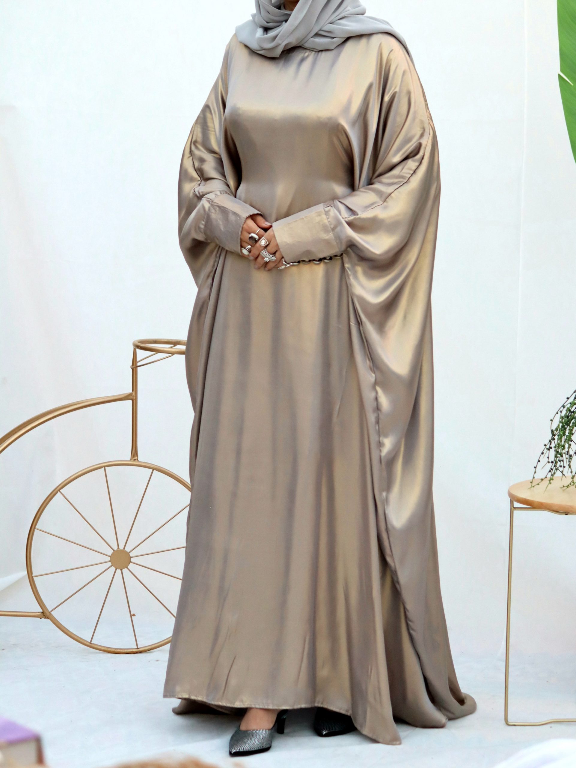 Lunar Grey Abaya | Suhaaf